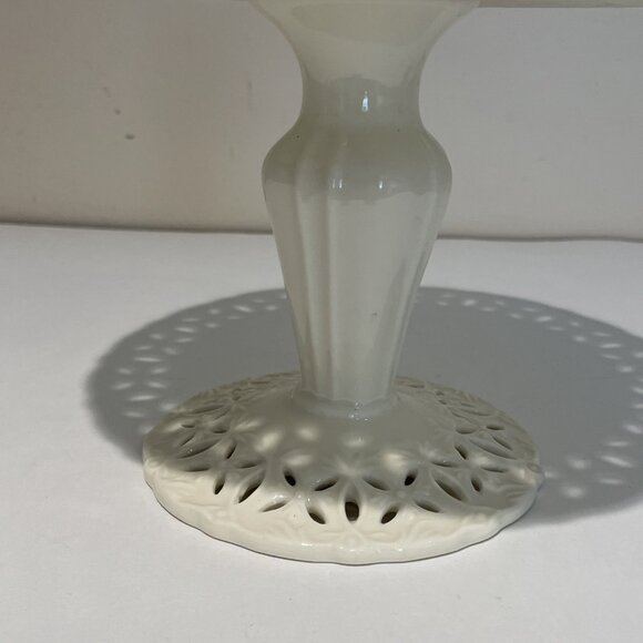 I. Godinger & Co. Small Pedestal Cake Stand Cream Lace Lattice 8X5" Cottagecore - Picture 4 of 7